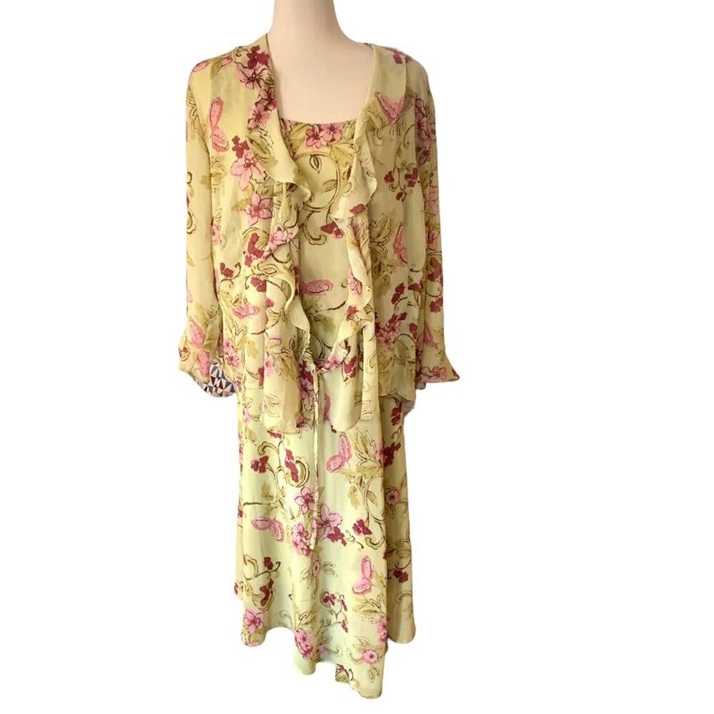 Emma James floral‎ 3 piece set. Tank. Light ruffle jacket. Skirt.  Size 16